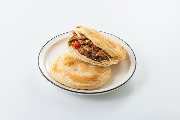 小炒辣牛肉夹馍1_调整大小.jpg